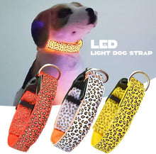 Cargar imagen en el visor de la galería, COLLAR CON LUZ LED PARA PERRO
